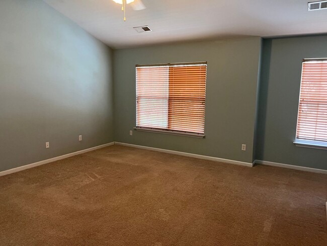 Building Photo - Simpsonville, 4bd/2.5ba, 2000+sf