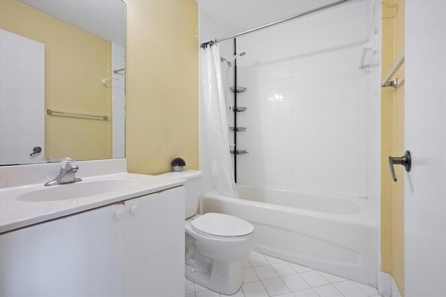 Building Photo - 3504 Briar Bay Blvd