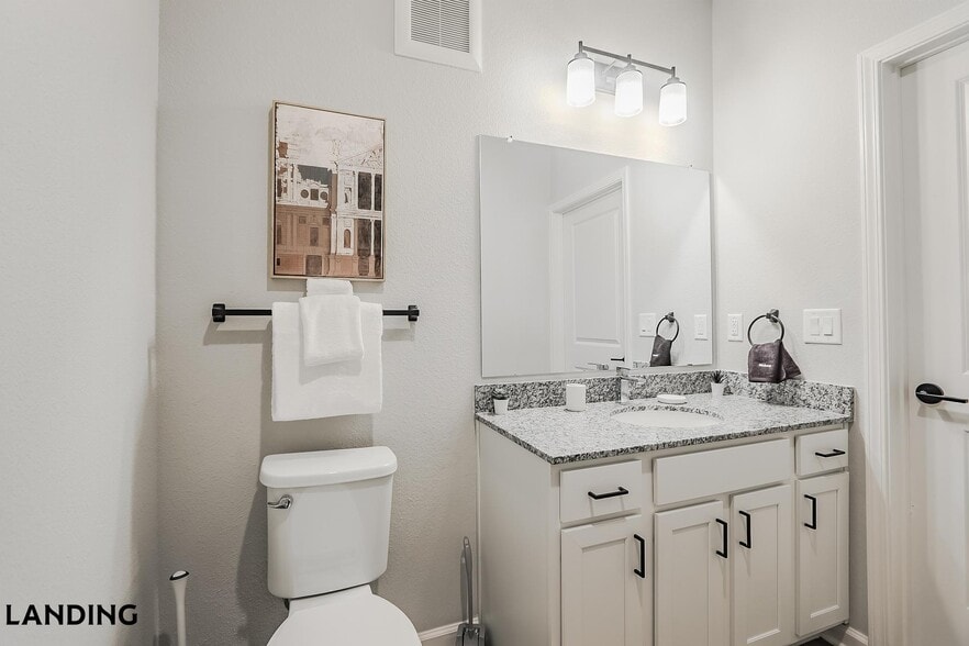 Building Photo - 1650 Harris Hill Rd