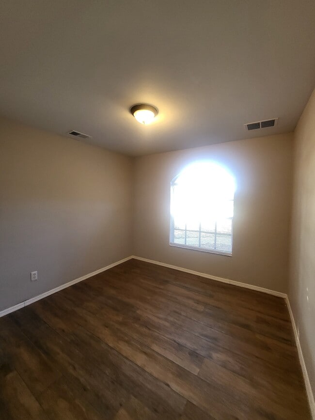 Building Photo - 3125 Blount St