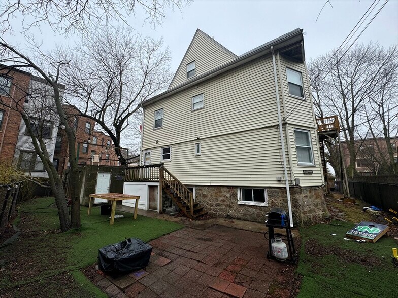 Primary Photo - 20 South St