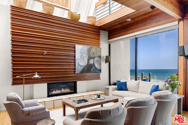 Building Photo - 24638 Malibu Rd