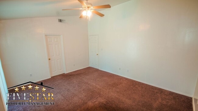 Building Photo - 5311 Sunbird Ct