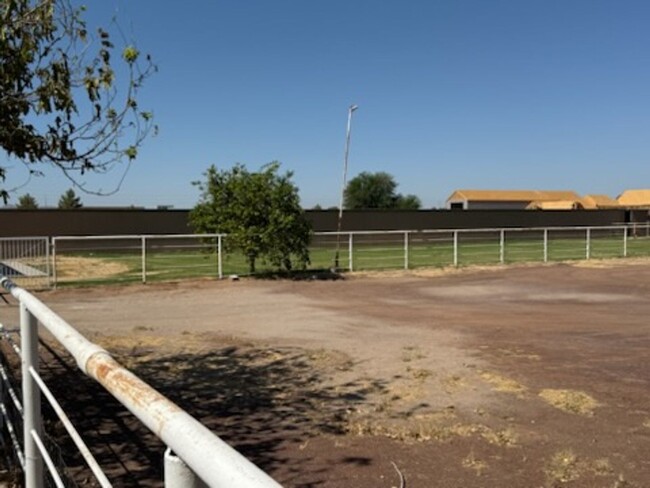 Building Photo - Unique Equestrian Property with Prime Loca...