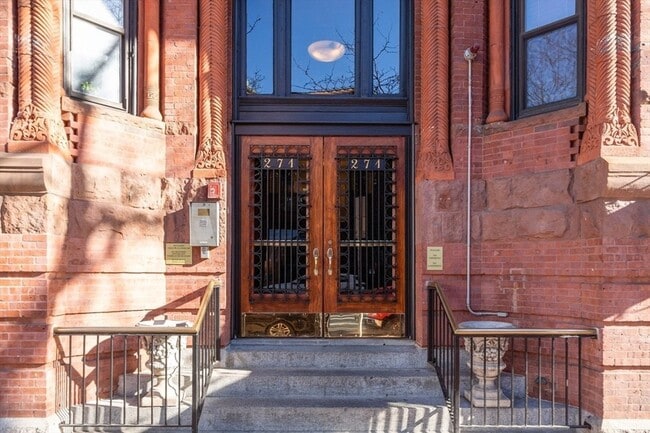 Building Photo - 271 Dartmouth St