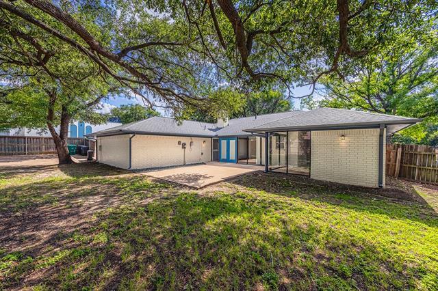 Building Photo - 6509 S Hulen St