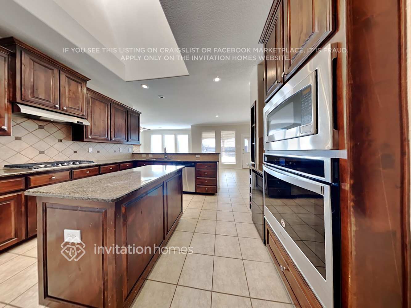 Building Photo - 10645 Devinstone Dr