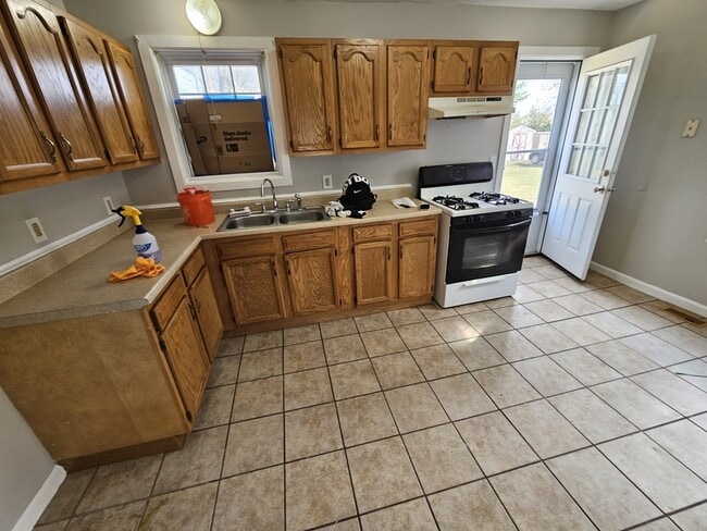 Building Photo - 3979 Gary Ave