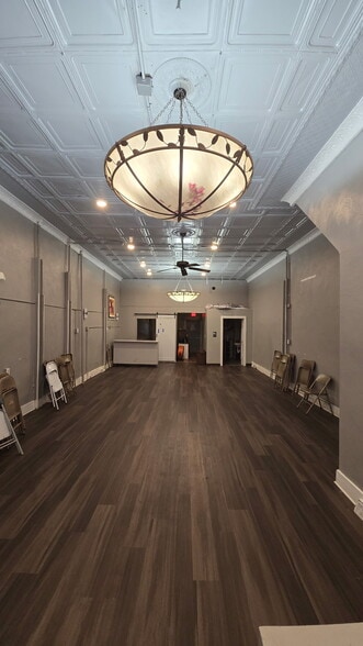 Building Photo - 1703 Monongahela Ave