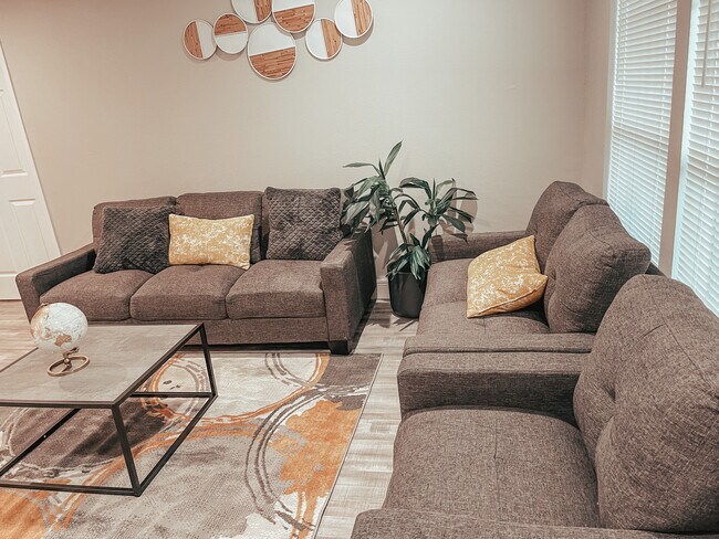 Building Photo - 5226 Perry St