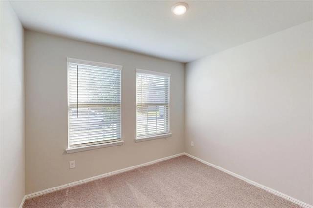 Building Photo - 409 Forsyth Dr