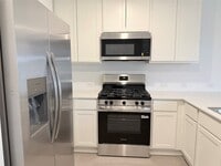 Building Photo - 447 Southern Magnolia Wy