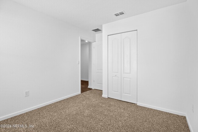 Building Photo - 353 Ardila Cir