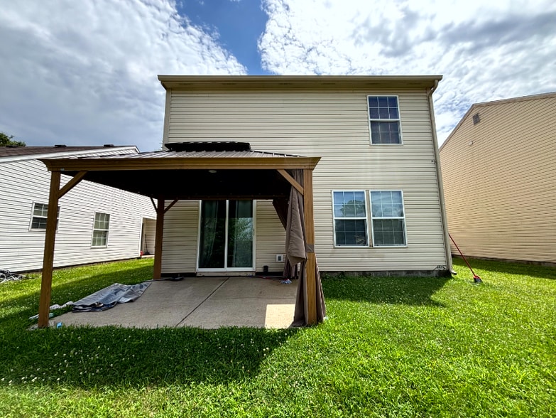 Building Photo - 11950 Titania Cir