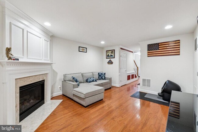 Building Photo - 2205 Greywing St