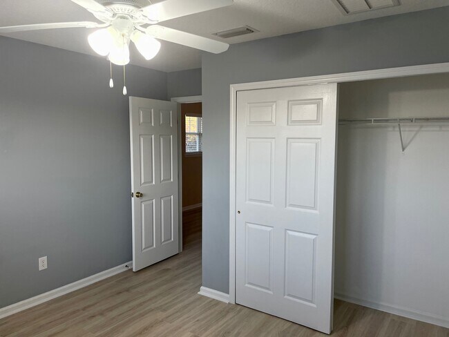 Building Photo - 300 Volterra Plz