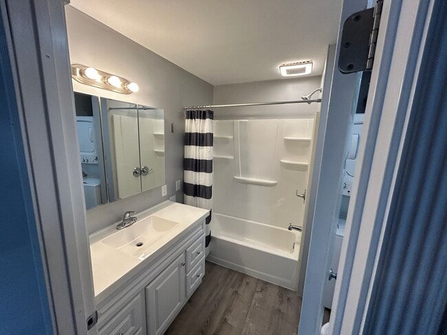 Building Photo - 2B/1 BA House in Lakeland North neighborhood of Auburn, $2,100/mo.