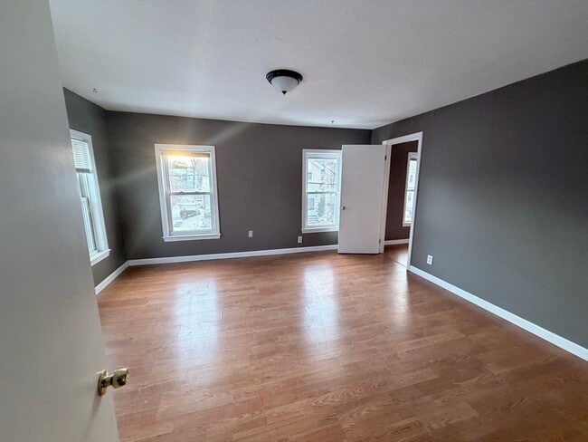 Building Photo - 50-52-52 Alden St