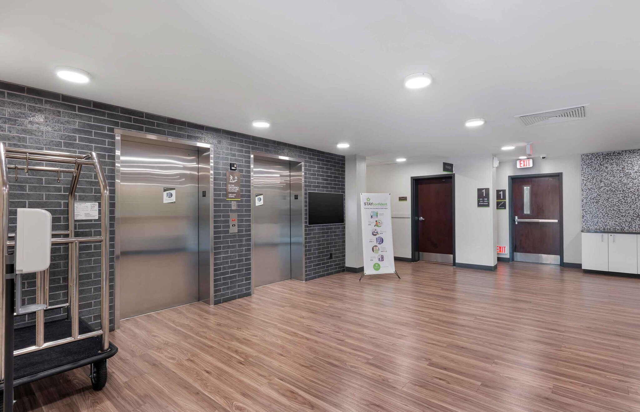 Building Photo - Furnished Studio-Miami - Brickell - Port of Miami