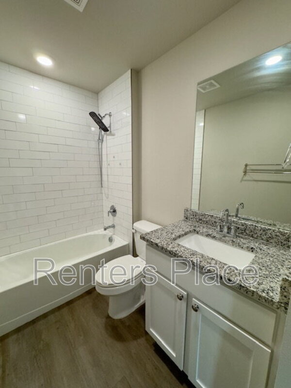 Building Photo - 7203 East 155 Place South