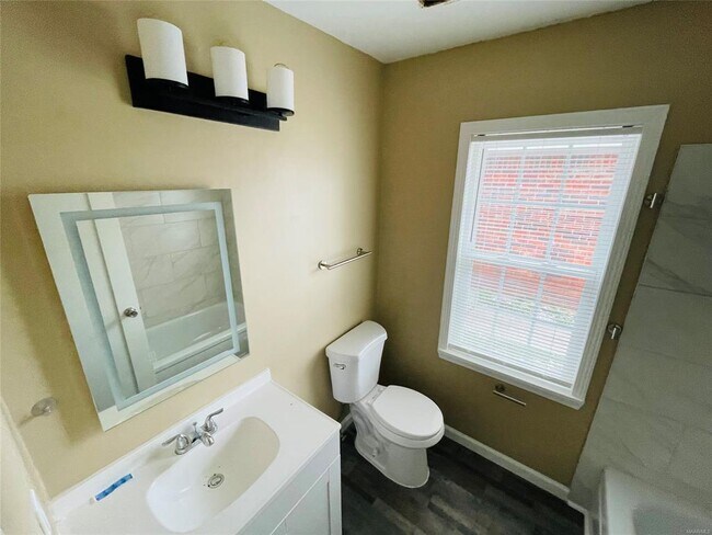 Building Photo - 5716 Bridle Path Ln