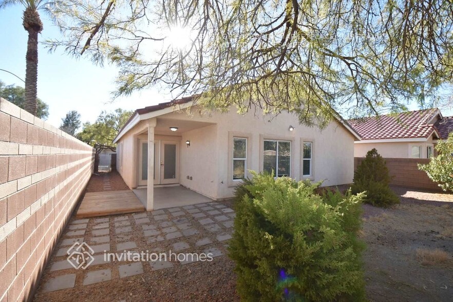 Building Photo - 4432 Meadowlark Wing Way