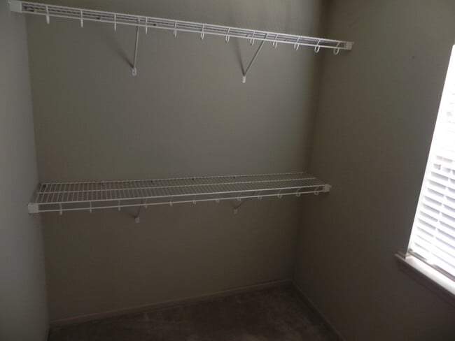 Walk-in Closet Master Bedroom - 9840 N Lewis Ave