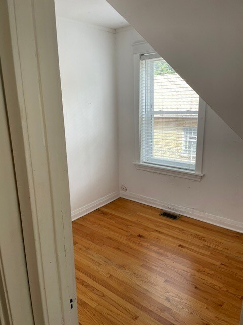 Building Photo - 6110 N Albany Ave
