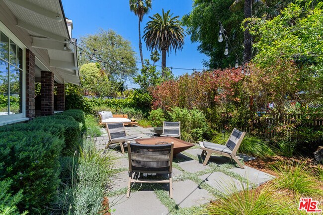 Building Photo - 929 Marco Pl