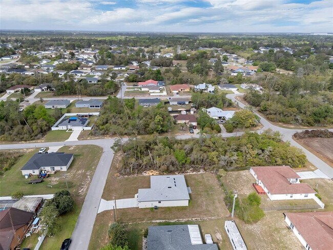 Building Photo - 2211 SW 153rd Pl Rd