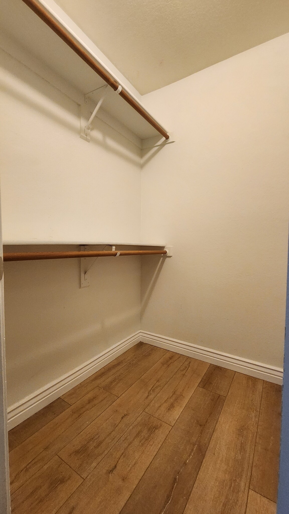 Master walk-in closet - 6885 E Cochise Rd