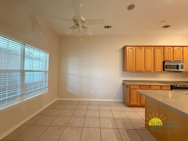 Building Photo - Updated 3BR Home in Gated Bridgeport Colony Near Hurlburt & Eglin AFB!