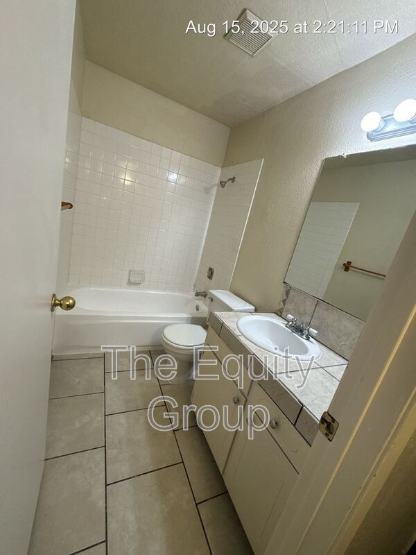 Building Photo - 1871 Emma Lee Ln