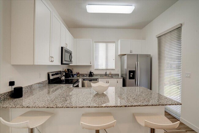 Building Photo - 1451 Pioneer Way