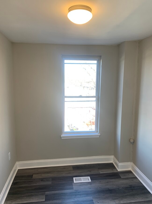 Building Photo - 3408 Elmora Ave