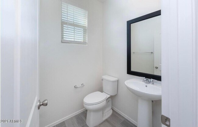 Building Photo - 7259 N 125th Dr