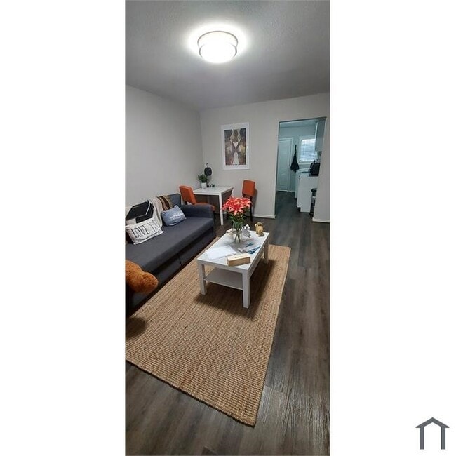 Building Photo - 3232 Berry St