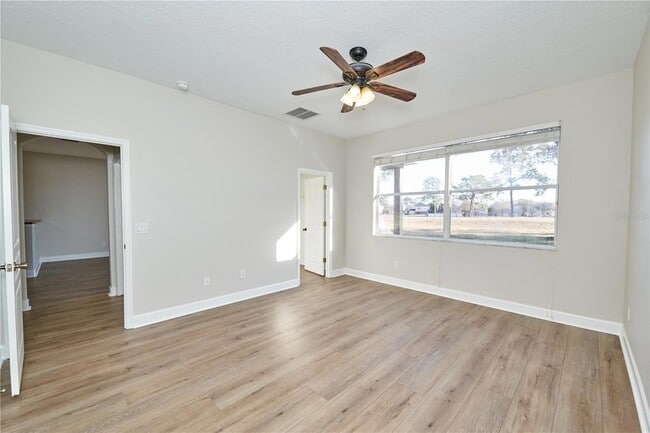 Building Photo - 23903 Sardinia Dr