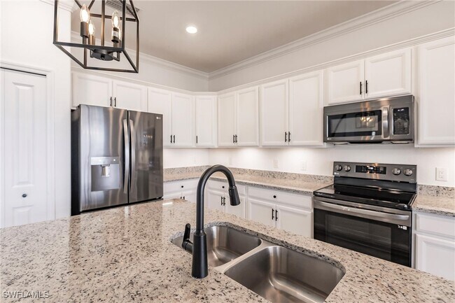 Building Photo - 14599 Cantabria Dr
