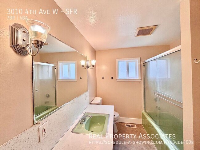 Building Photo - 3010 4th Ave W