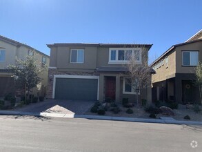 Building Photo - Beautiful 5 bedroom home