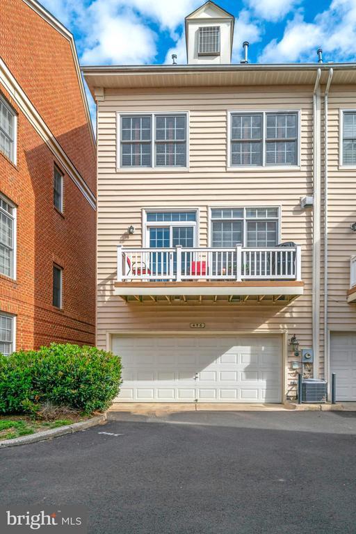 Building Photo - 456 Ferdinand Day Dr