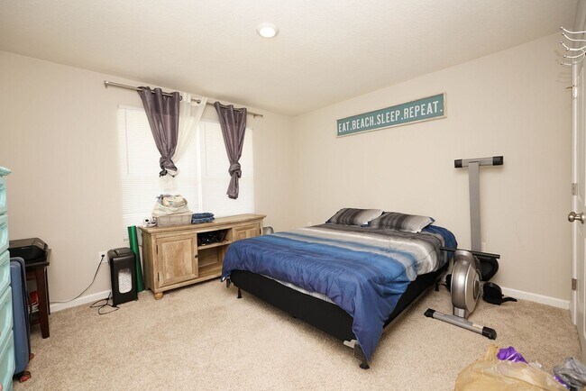Building Photo - 904 Merganser Way
