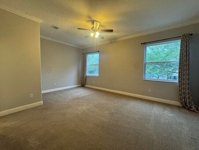 Building Photo - 1251 Oakwater Dr