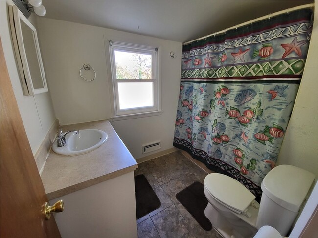 Building Photo - 59 Pinnacle Rd