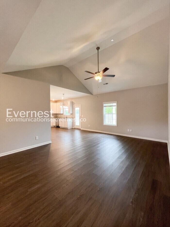 Building Photo - 1115 Prospect Ct