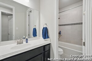 Building Photo - 355 Jereth