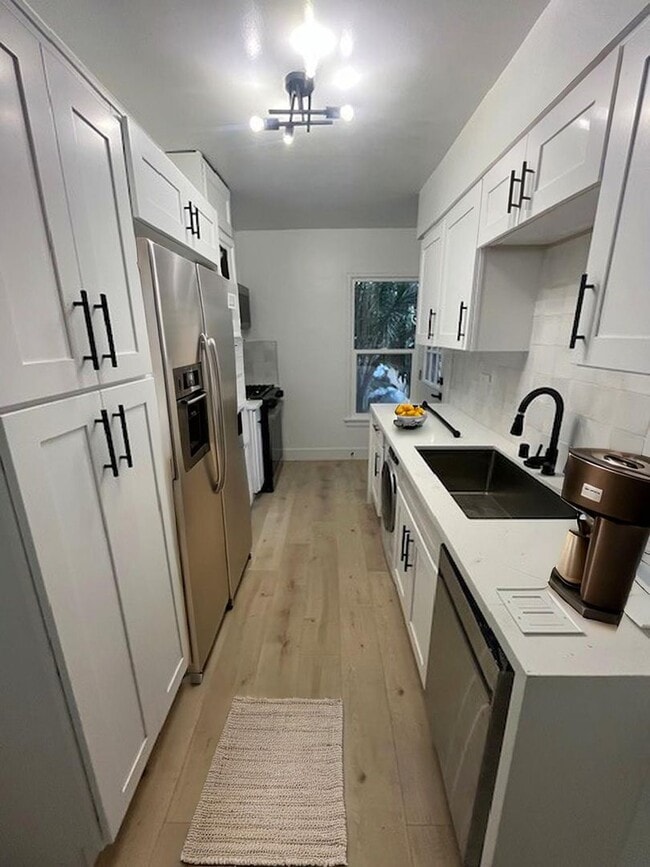 Building Photo - Magnolia at Long Beach