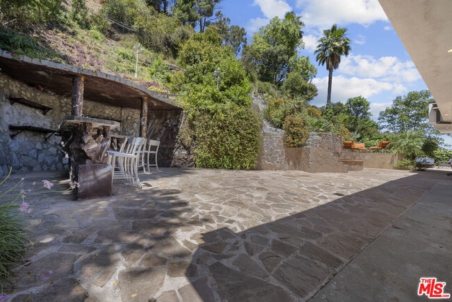 Building Photo - 3453 Green Vista Dr