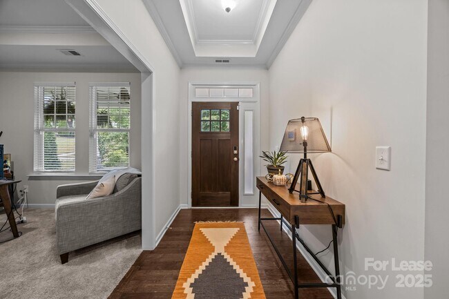 Building Photo - 113 Mac Aly